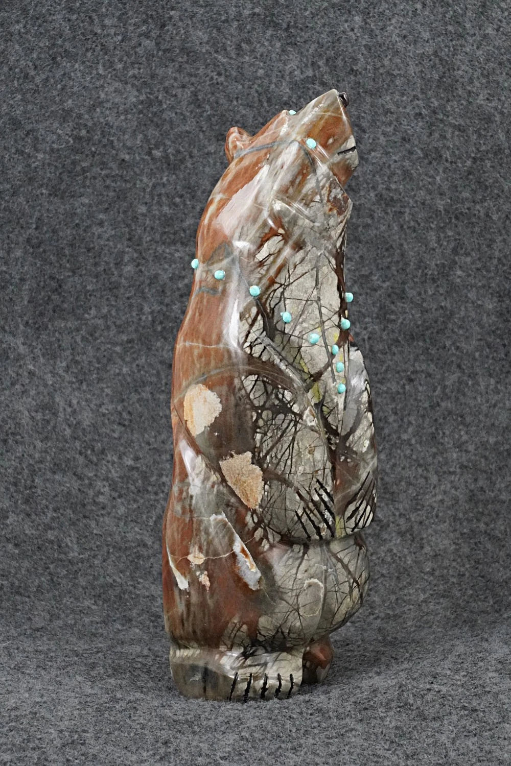 Bear Zuni Fetish Carving - Claudia Peina
