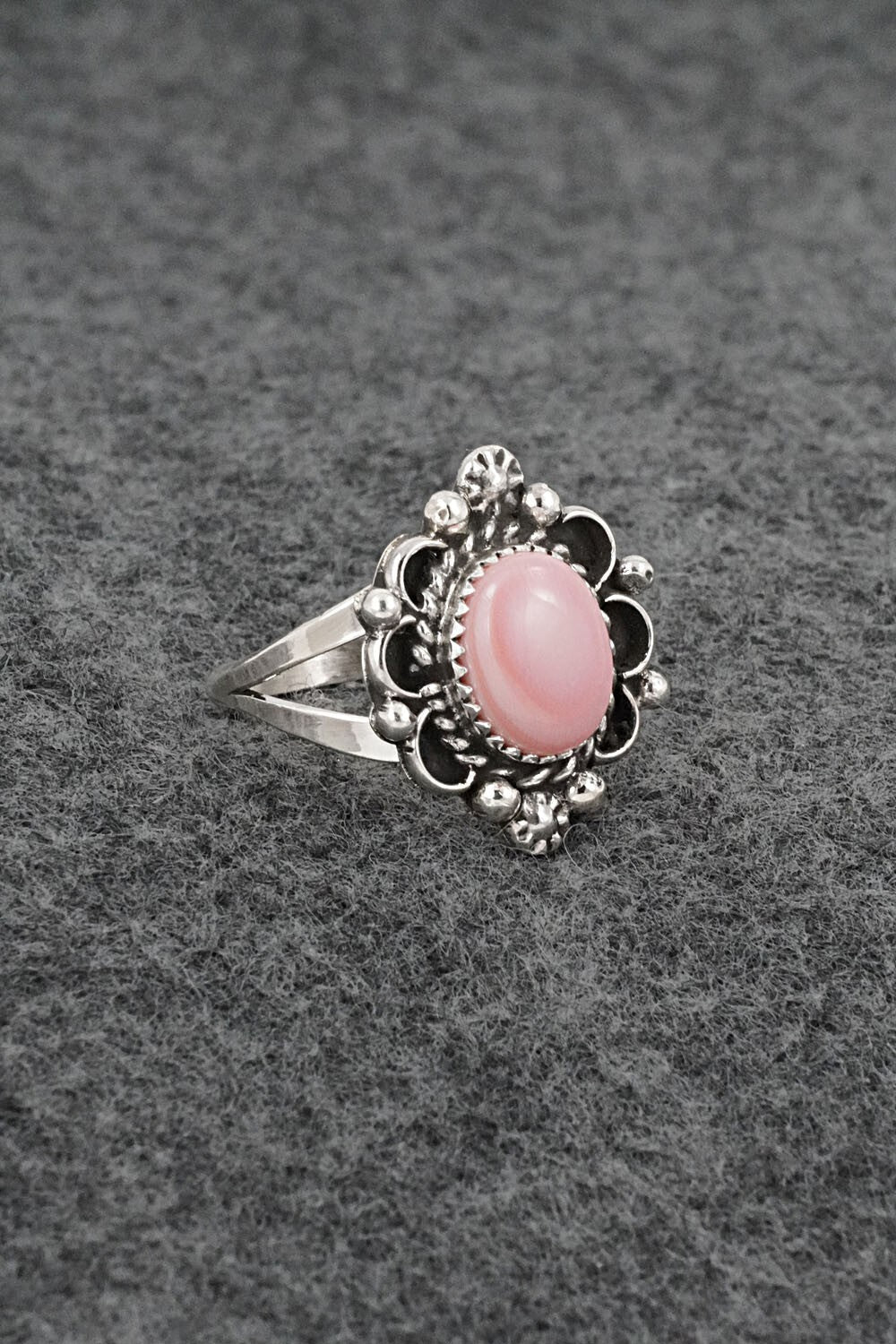 Conch Shell & Sterling Silver Ring - Frieda Martinez - Size 7.5