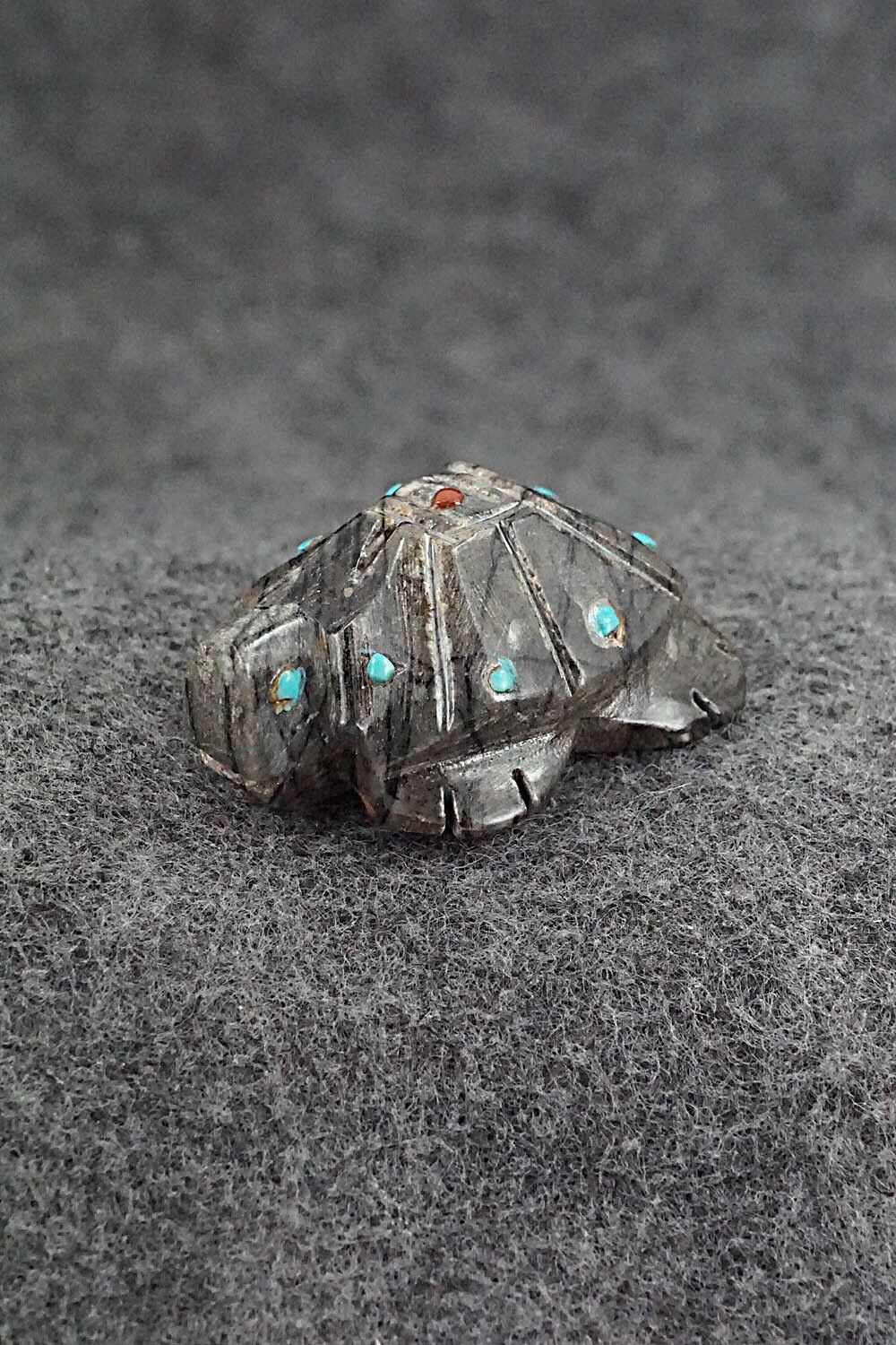 Turtle Zuni Fetish Carving - Carl Etsate
