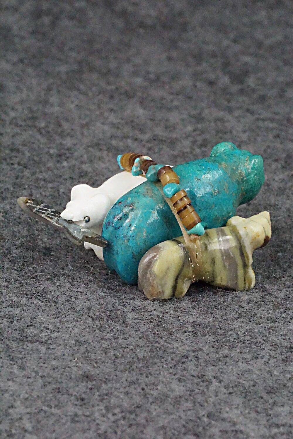 Bears with Fish Zuni Fetish Carving - Daisy Rose Leonard