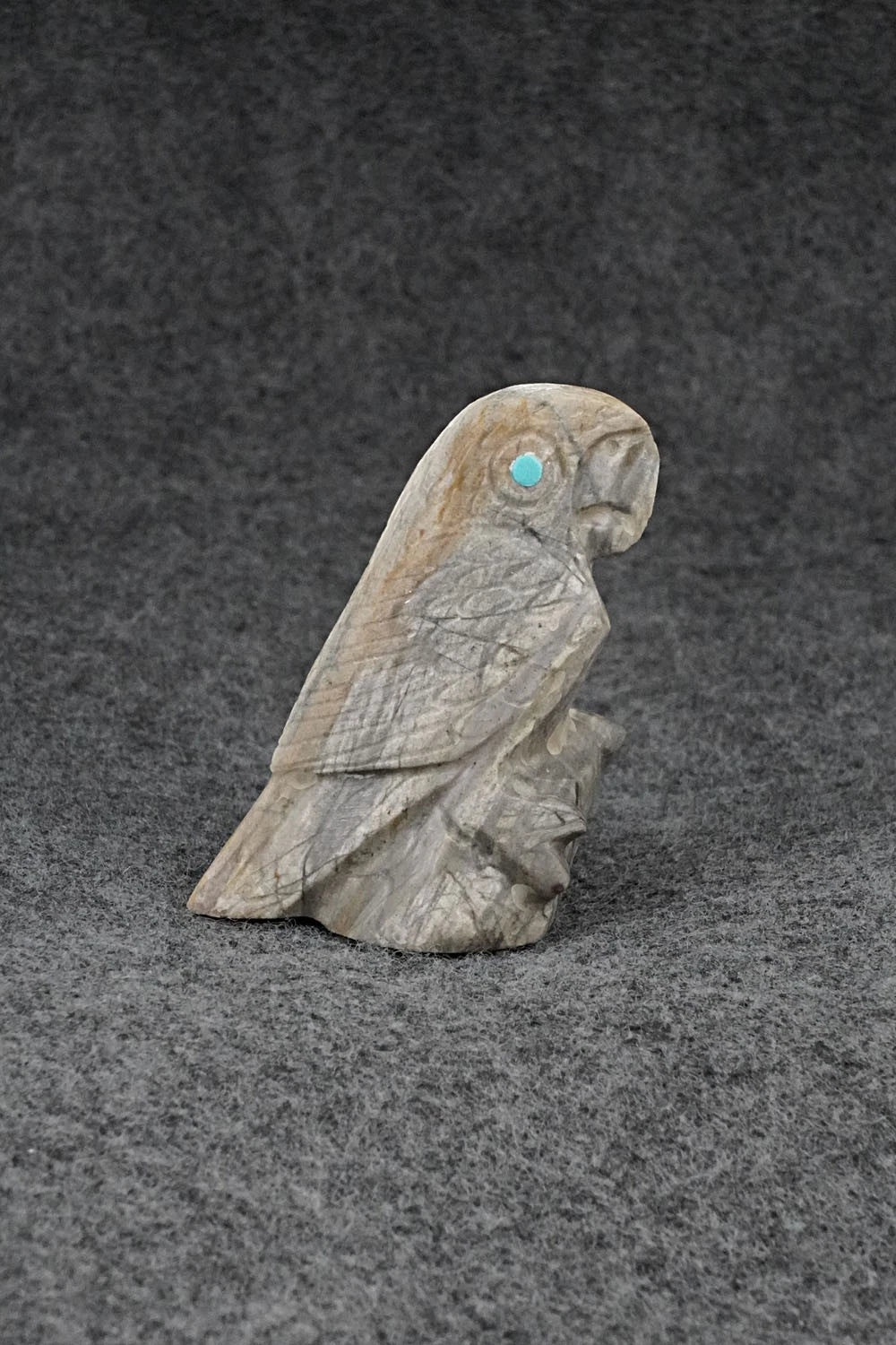 Parrot Zuni Fetish Carving - Michael Coble