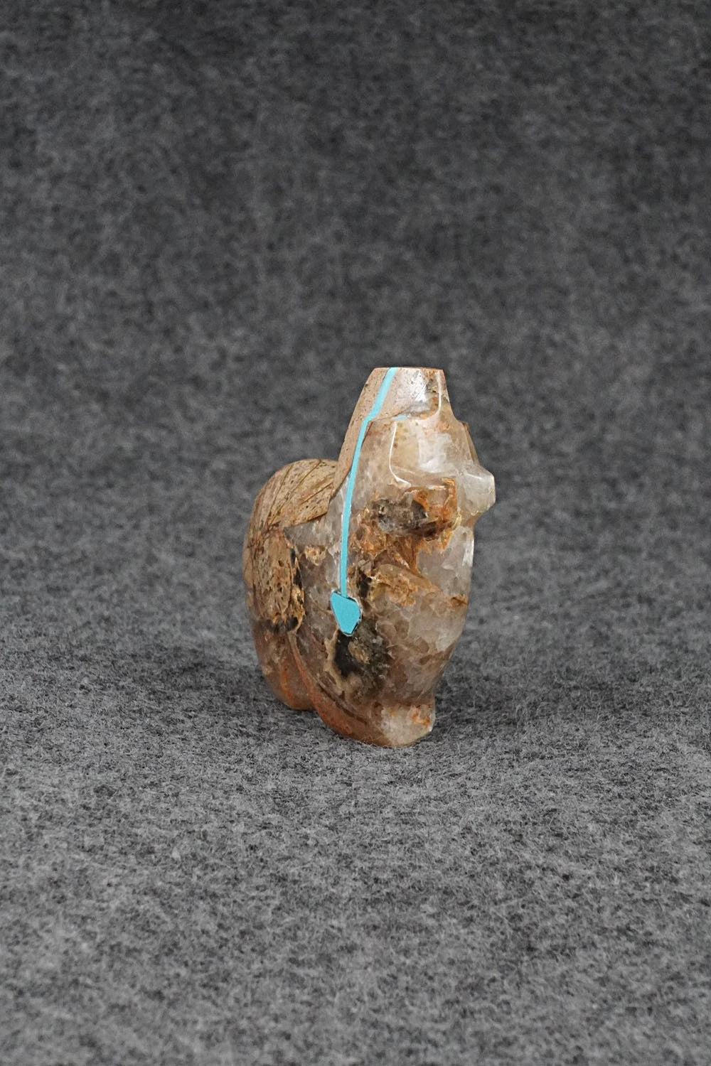 Bear Zuni Fetish Carving - Kenric Laiwekete