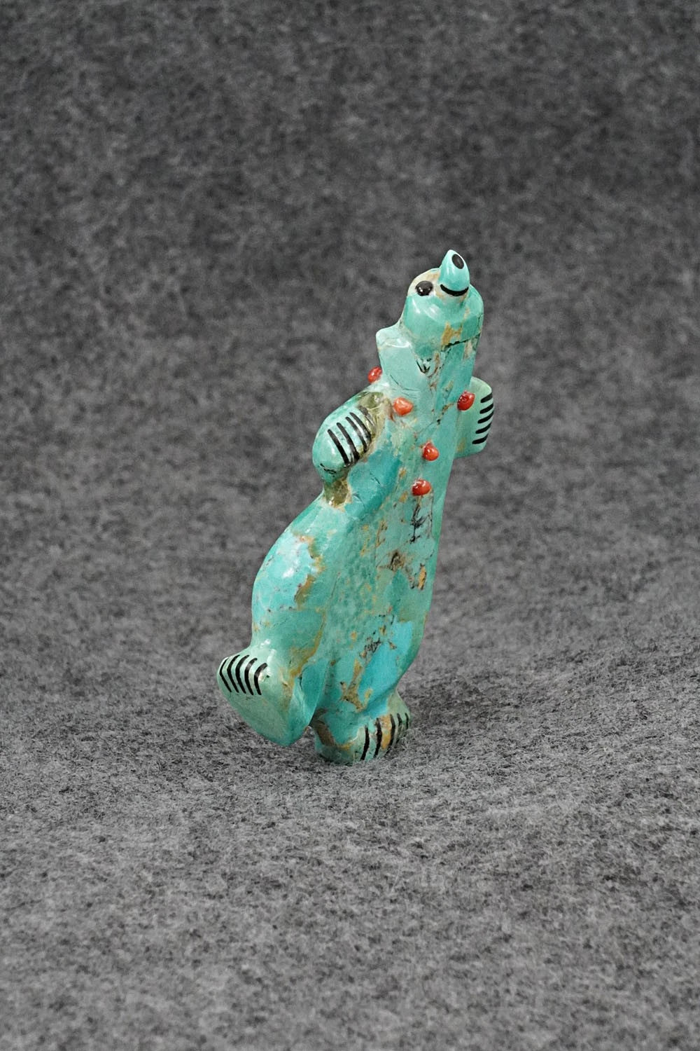 Bear Zuni Fetish Carving - Claudia Peina