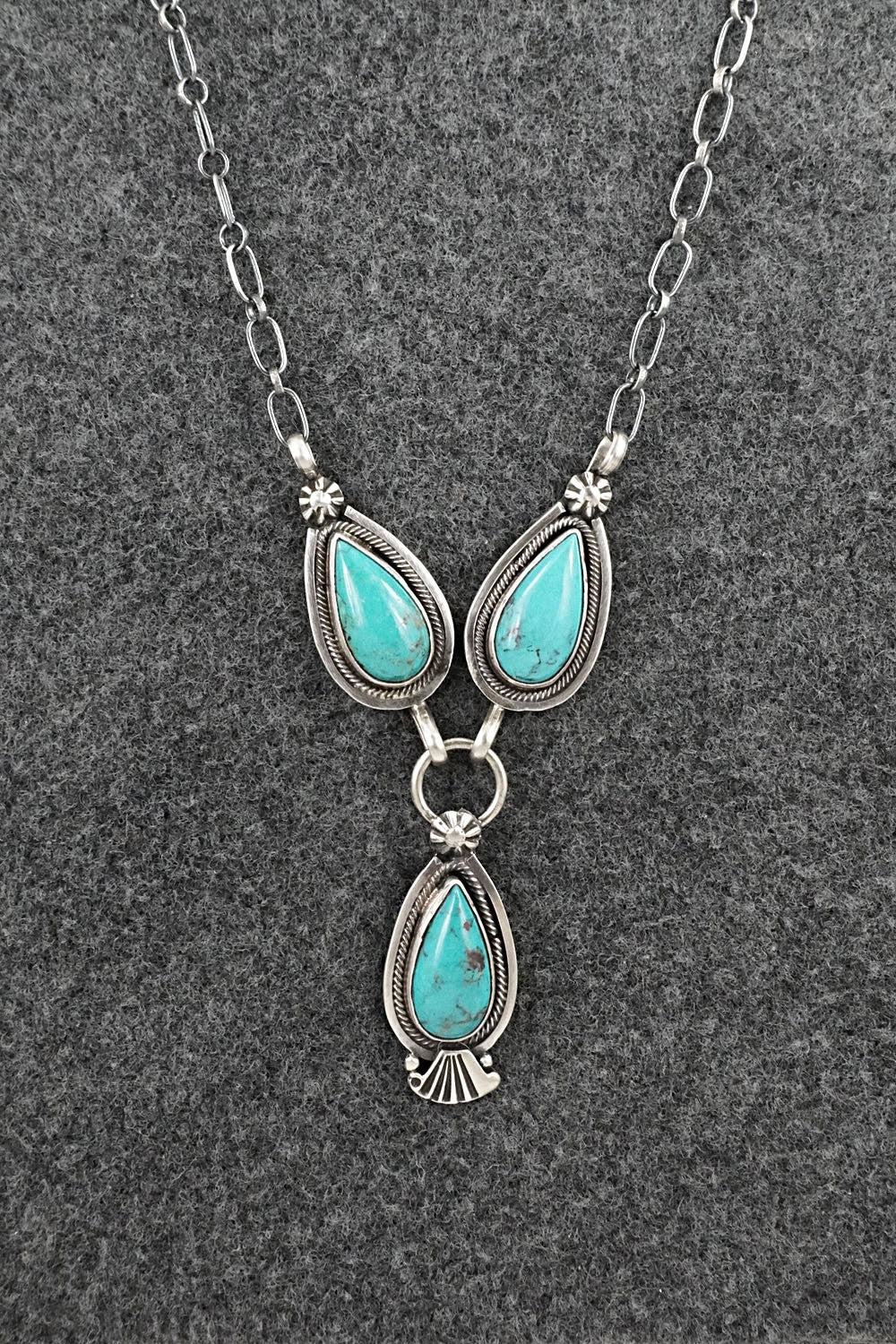 Turquoise & Sterling Silver Necklace - Verley Betone