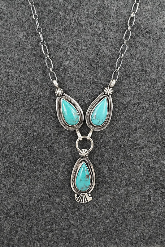 Turquoise & Sterling Silver Necklace - Verley Betone