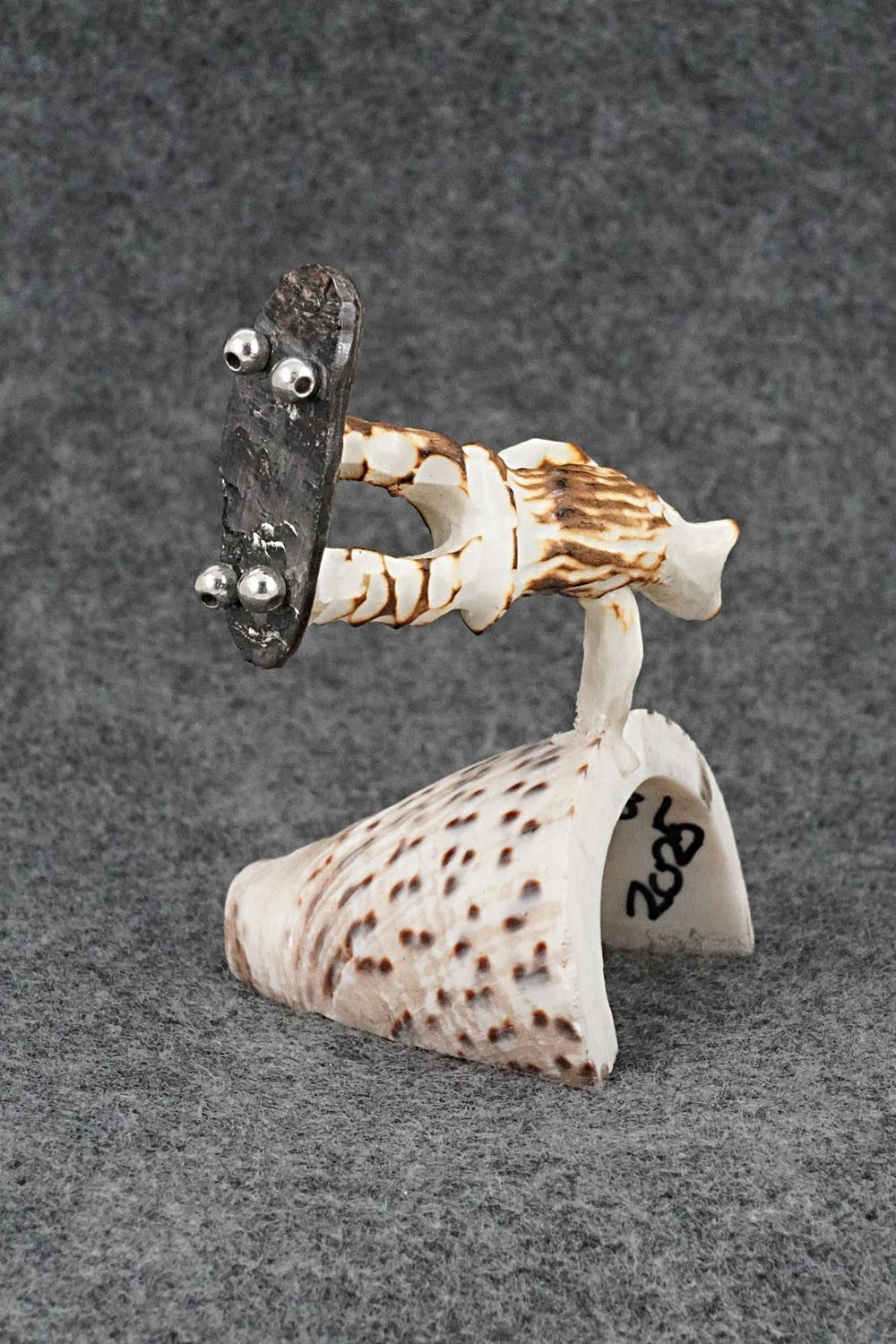 Bear Zuni Fetish Carving - Ruben Najera