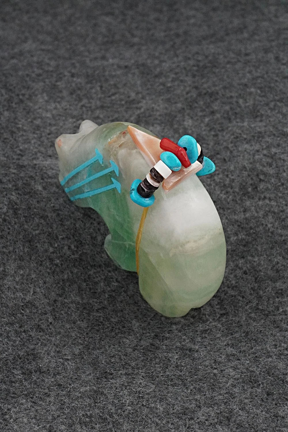 Bear Zuni Fetish Carving - Rodney Laiwakete