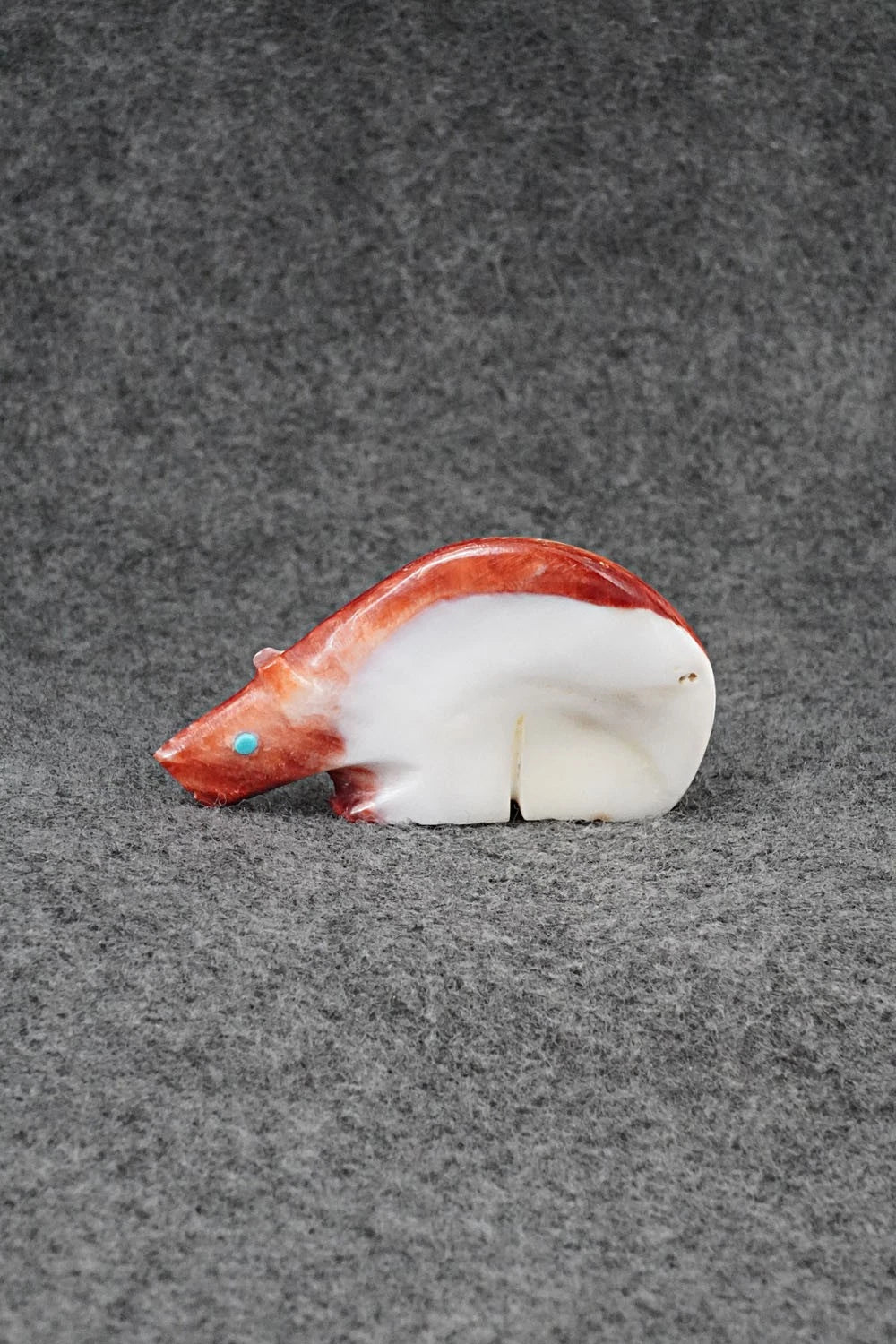 Bear Zuni Fetish Carving - Ronnie Lunasee