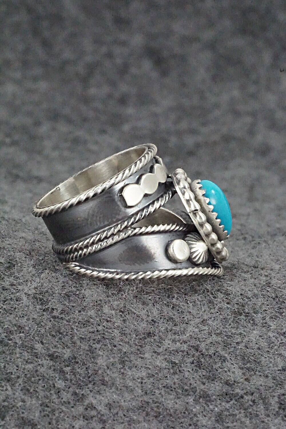 Turquoise & Sterling Silver Ring - Tom Lewis - Size 6.75