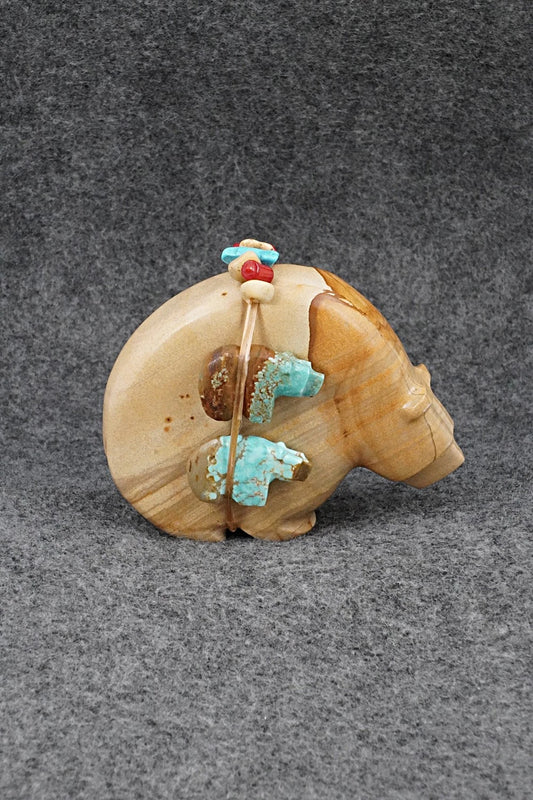 Bear Zuni Fetish Carving - Farlan & Paulette Quam