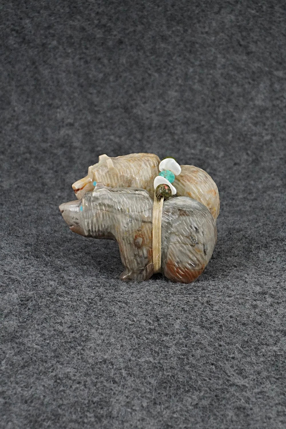 Bear Zuni Fetish Carving - Farlan & Paulette Quam