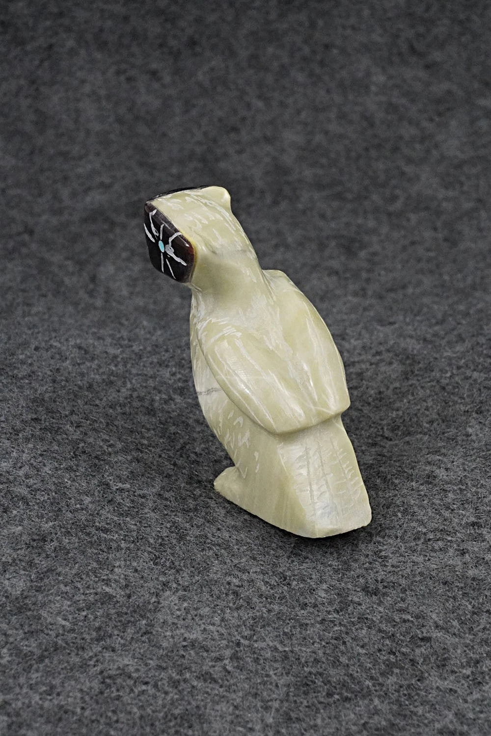 Owl Zuni Fetish Carving - Freddie Leekya