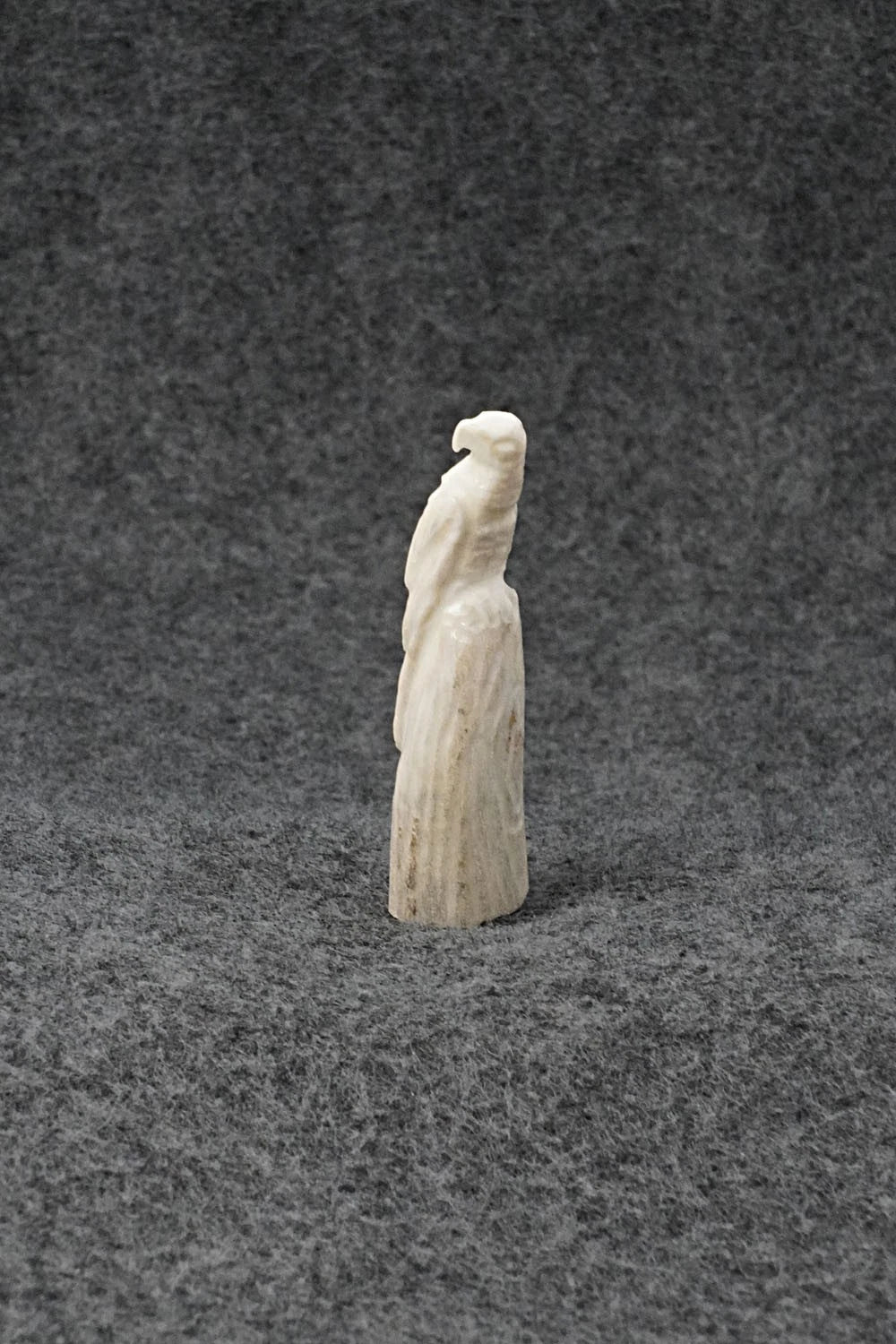 Eagle Zuni Fetish Carving - Maxx Laate