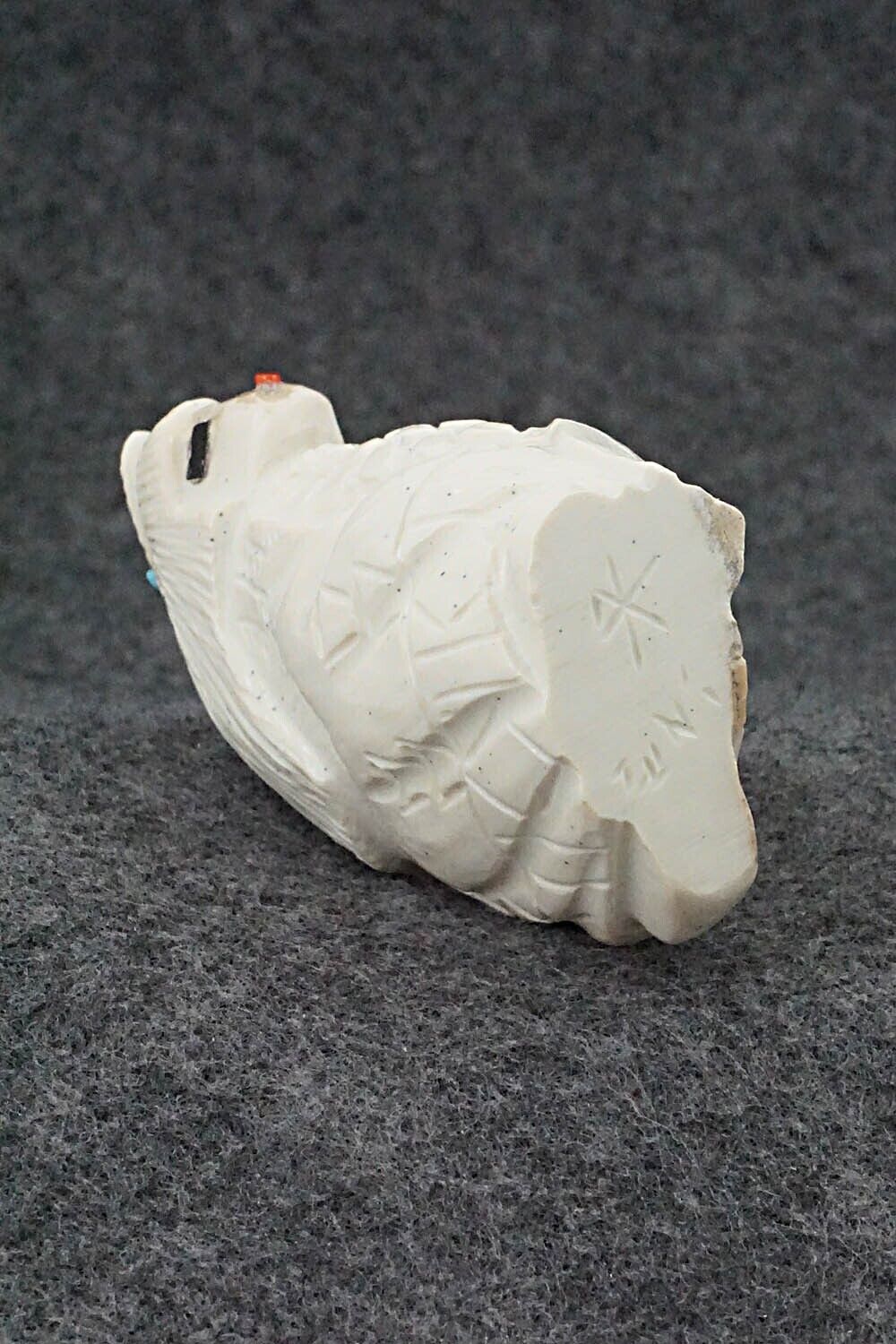 Corn Maiden Zuni Fetish Carving - Derrick Kaamasee