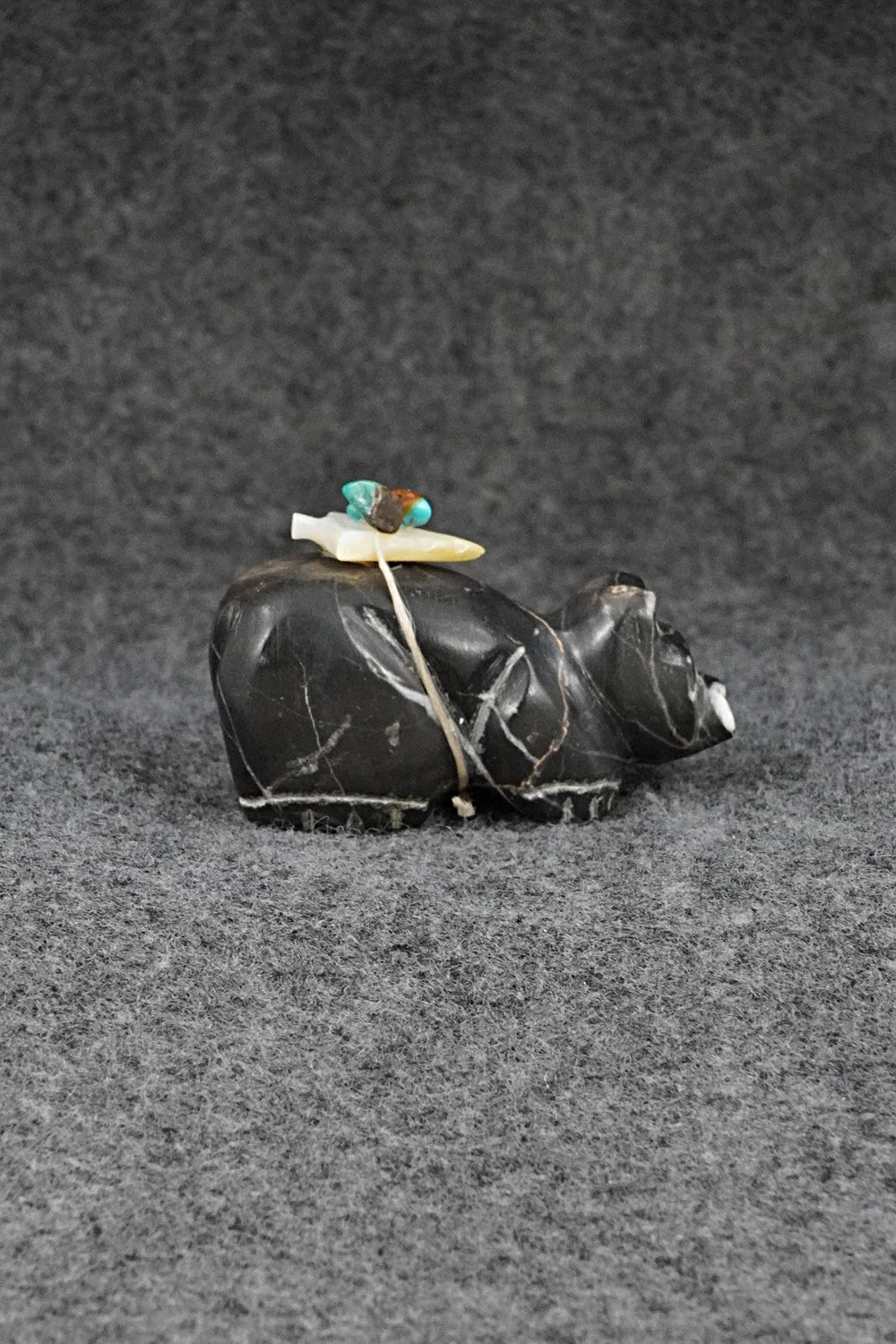 Bear Zuni Fetish Carving - Alexander Chavez