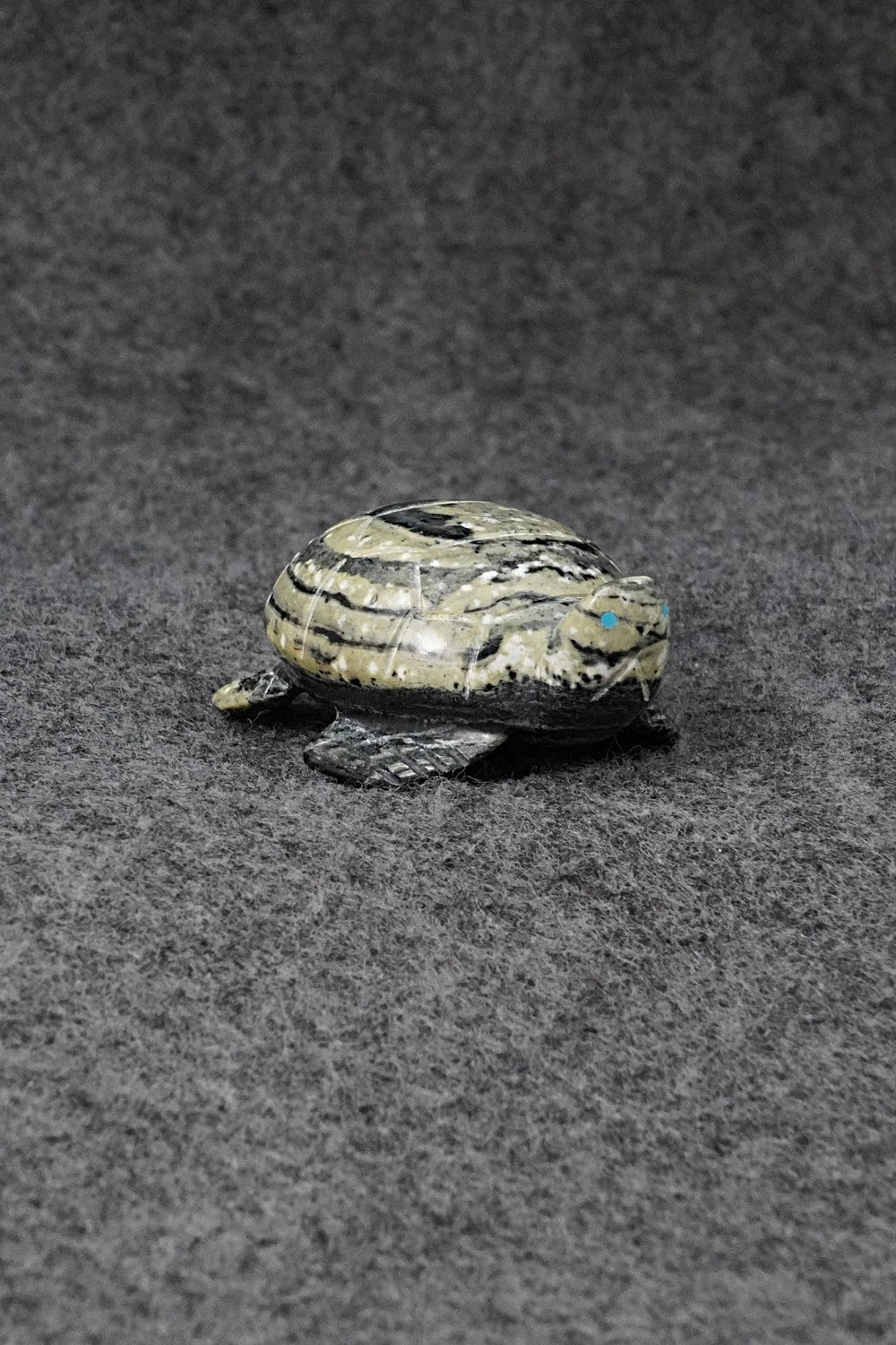 Turtle Zuni Fetish Carving - Rosella Soseeah