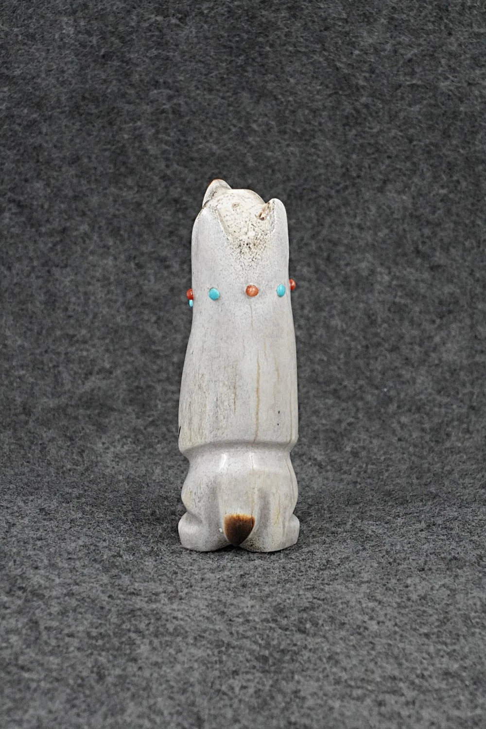 Bear Zuni Fetish Carving - Claudia Peina