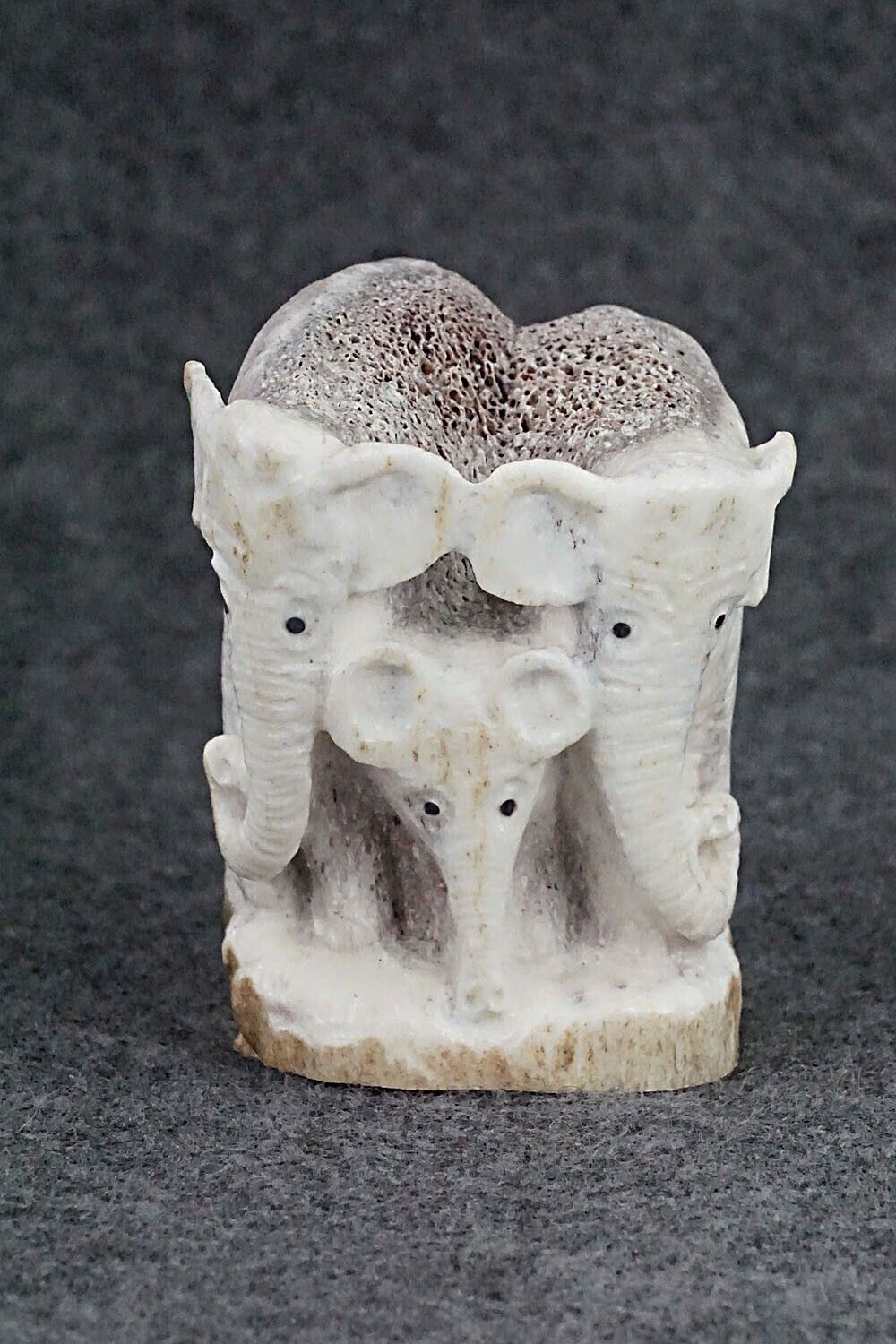 Elephant Family Zuni Fetish Carving - Maxx Laate