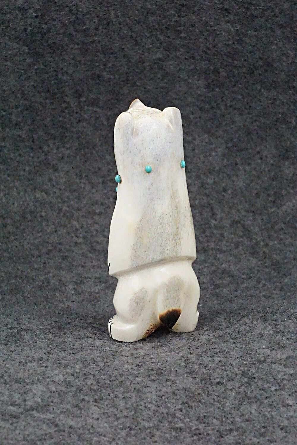 Bear Zuni Fetish Carving - Claudia Peina