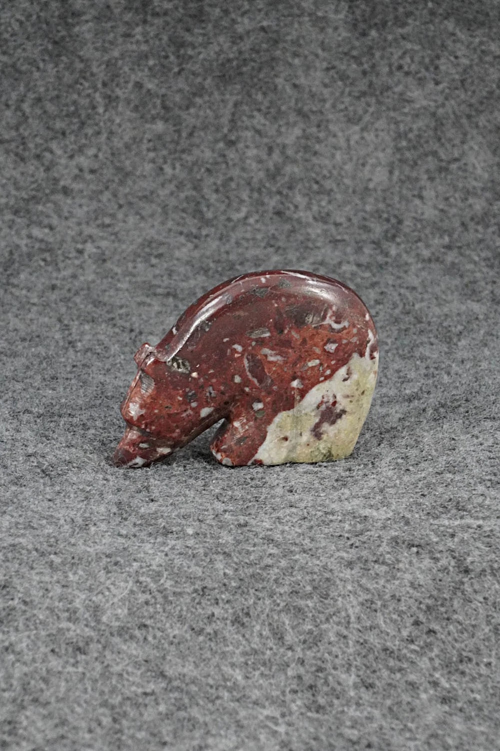 Bear Zuni Fetish Carving - Kenny Chavez