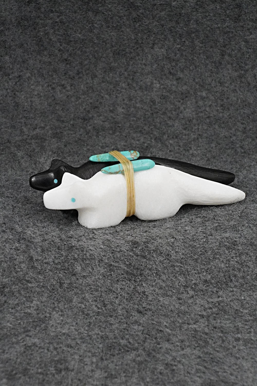 Wolf Zuni Fetish Carving - Herb Halate