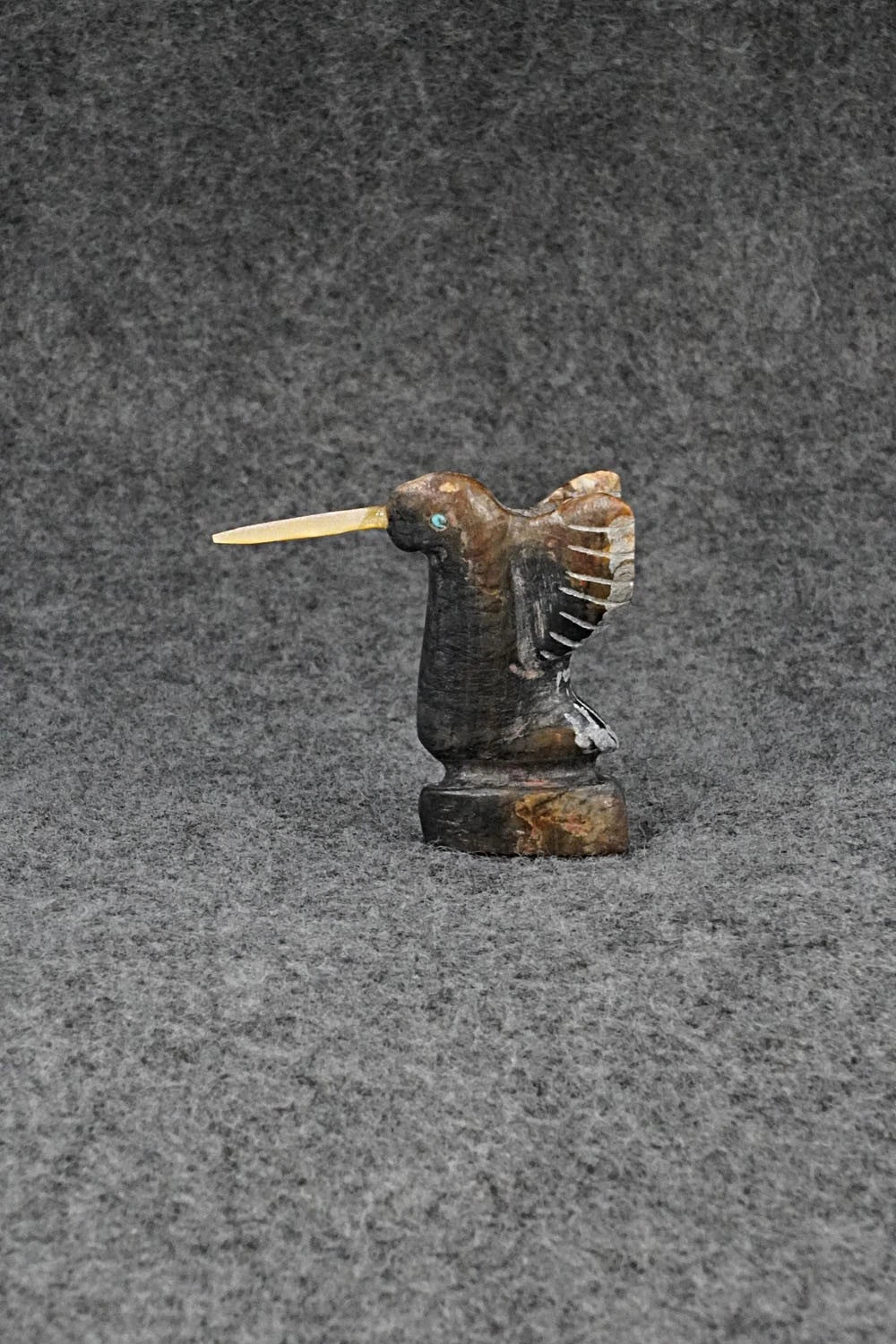 Hummingbird Zuni Fetish Carving - Justin Red Elk