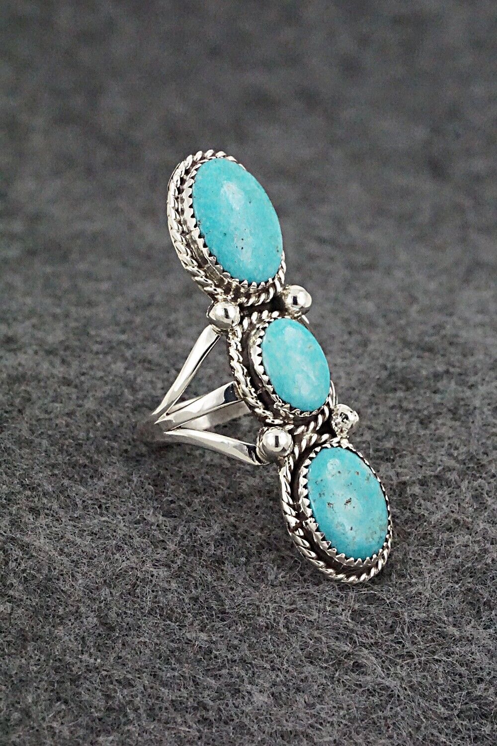 Turquoise & Sterling Silver Ring - Ernest Hawthorne - Size 7