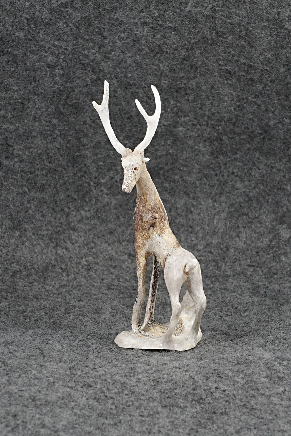 Deer Zuni Fetish Carving - Ruben Najera