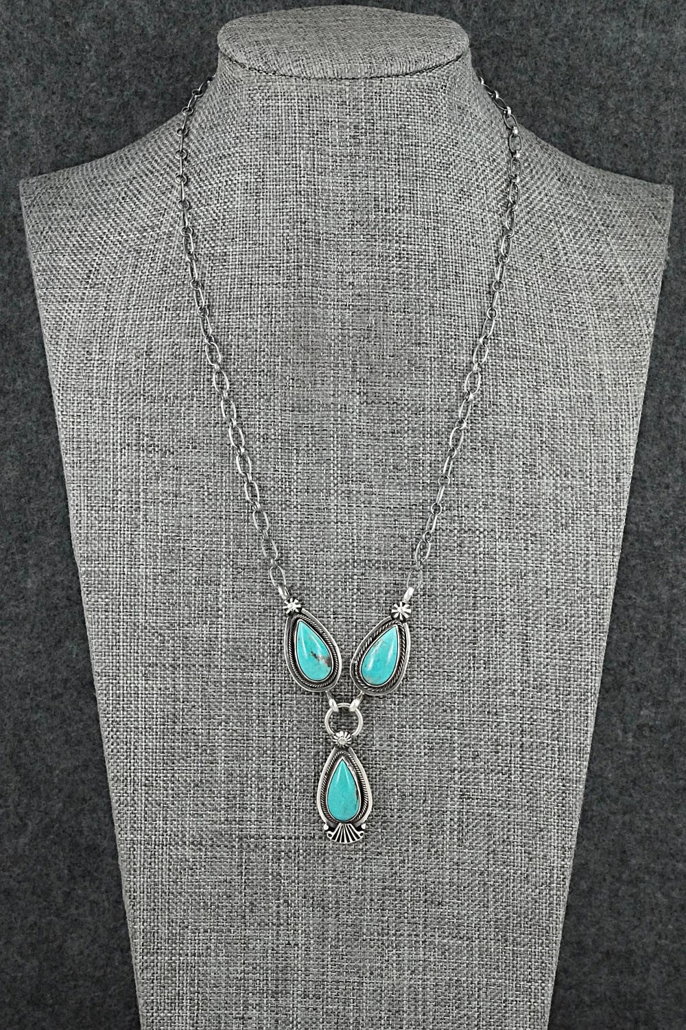 Turquoise & Sterling Silver Necklace - Verley Betone