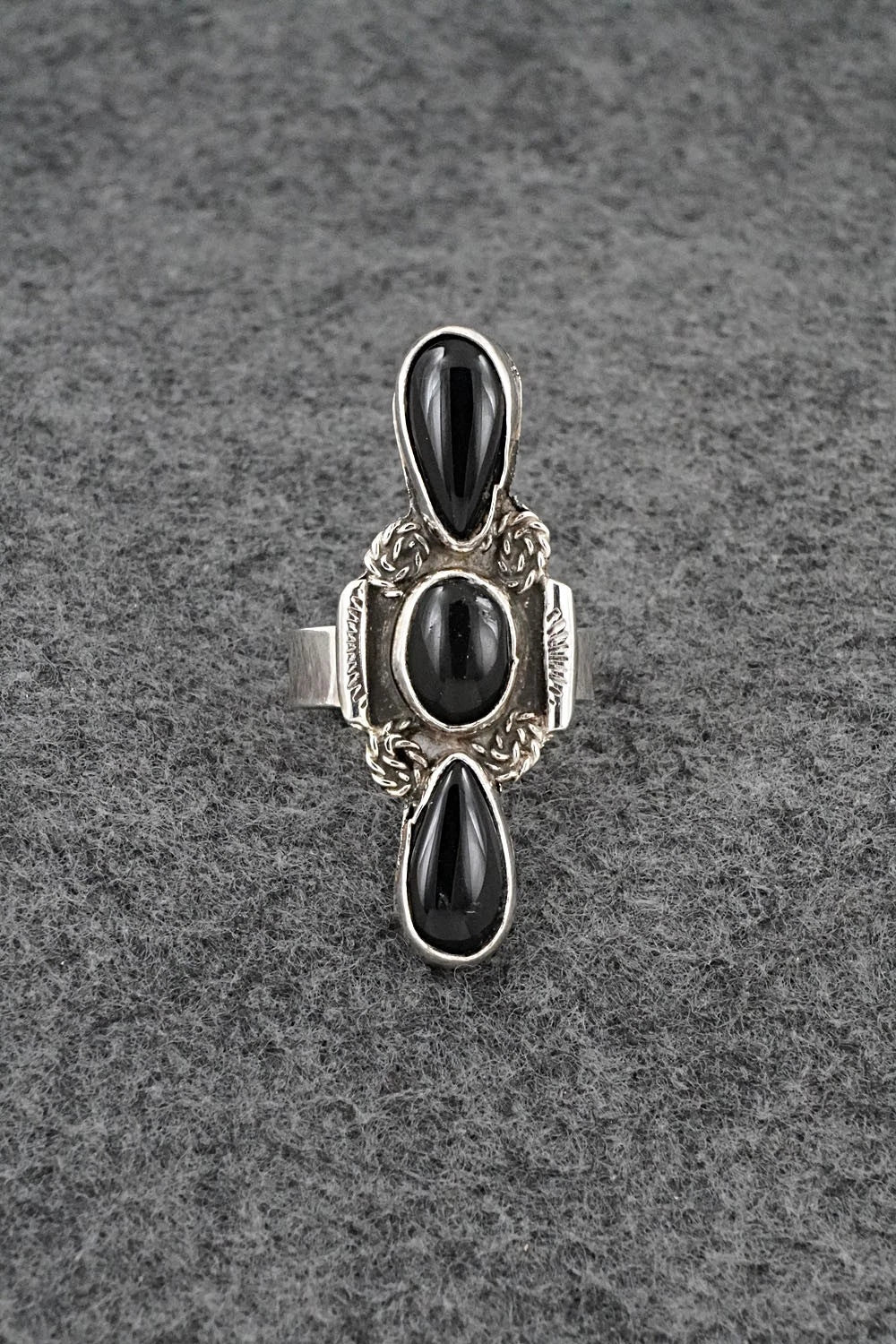 Onyx & Sterling Silver Ring - Priscilla Reeder - Size 8