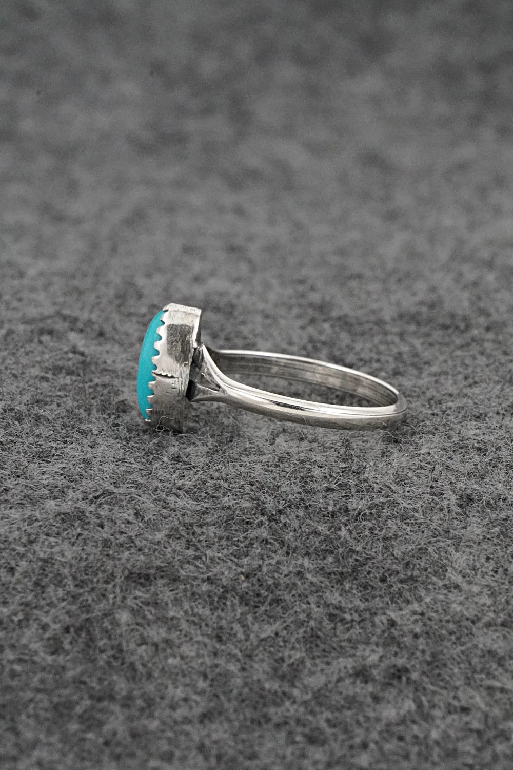 Turquoise & Sterling Silver Ring - Matthew Gordon - Size 6.5