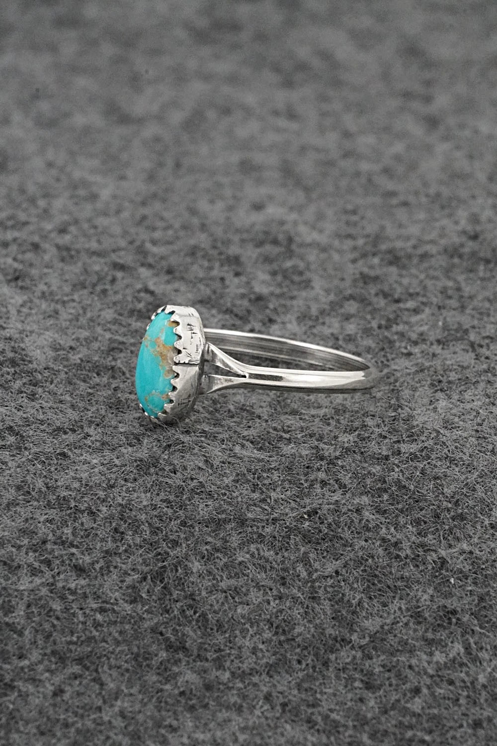 Turquoise & Sterling Silver Ring - Matthew Gordon - Size 8.75