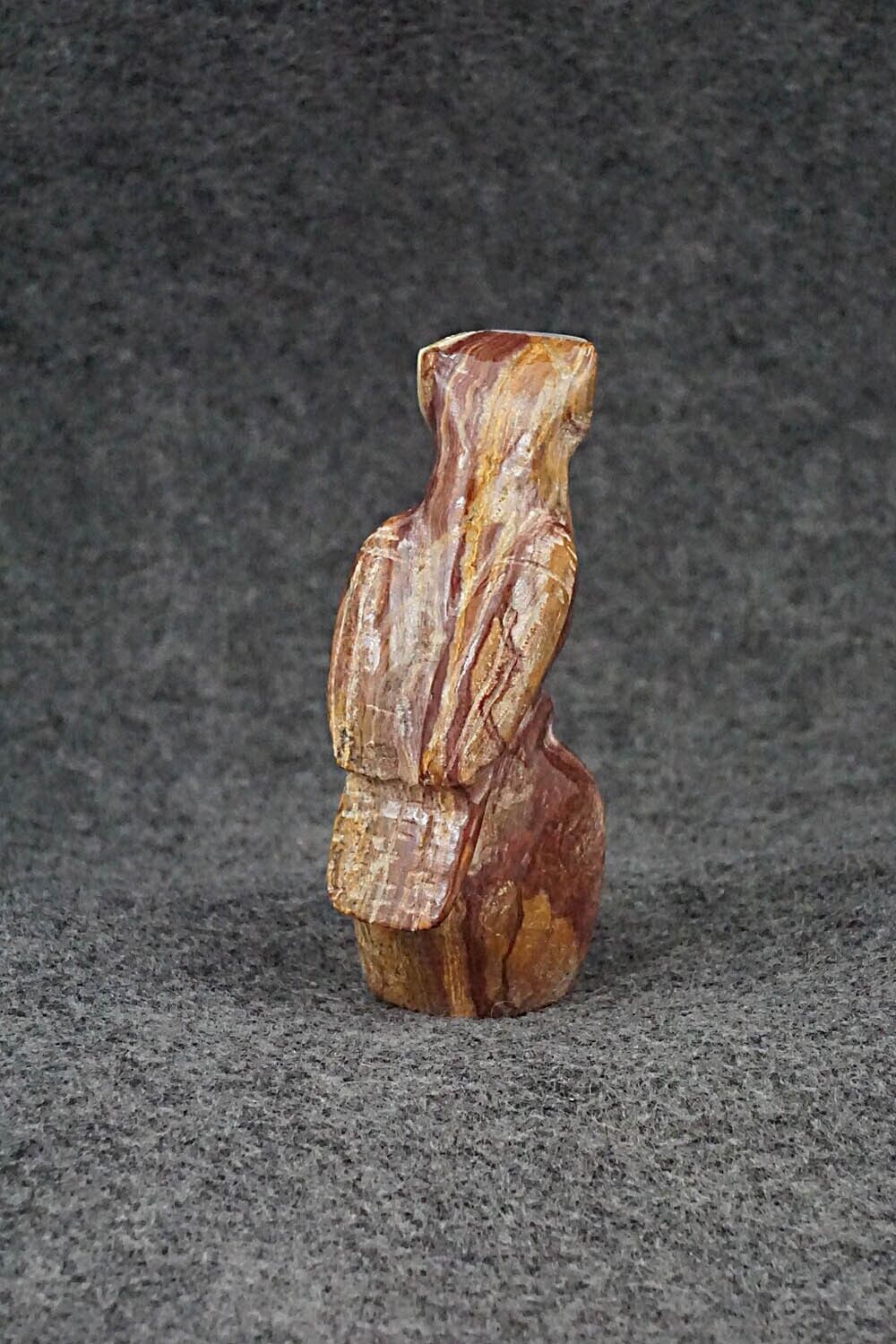 Owl Zuni Fetish Carving - Freddie Leekya