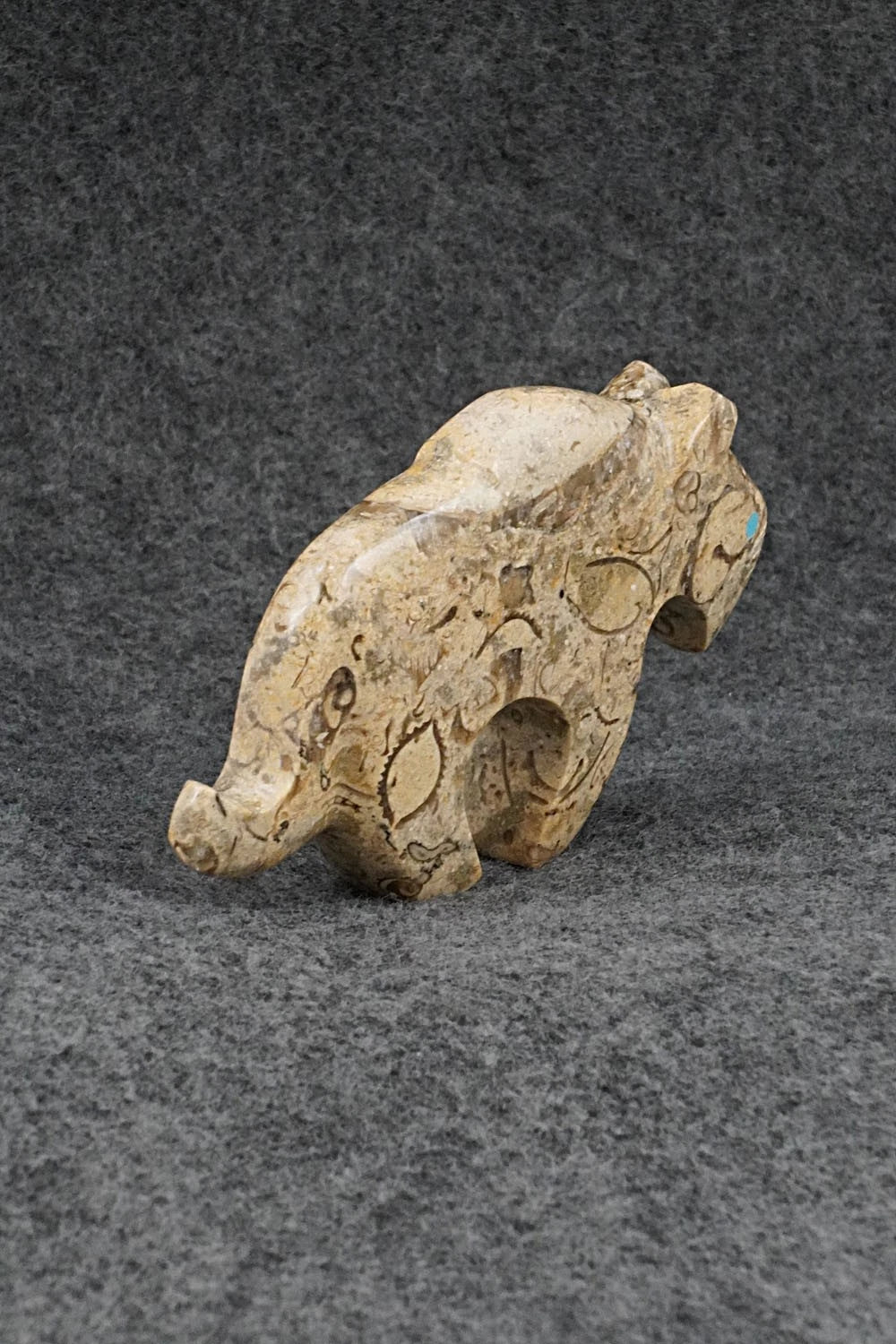 Mountain Lion Zuni Fetish Carving - Kenric Laiwakete