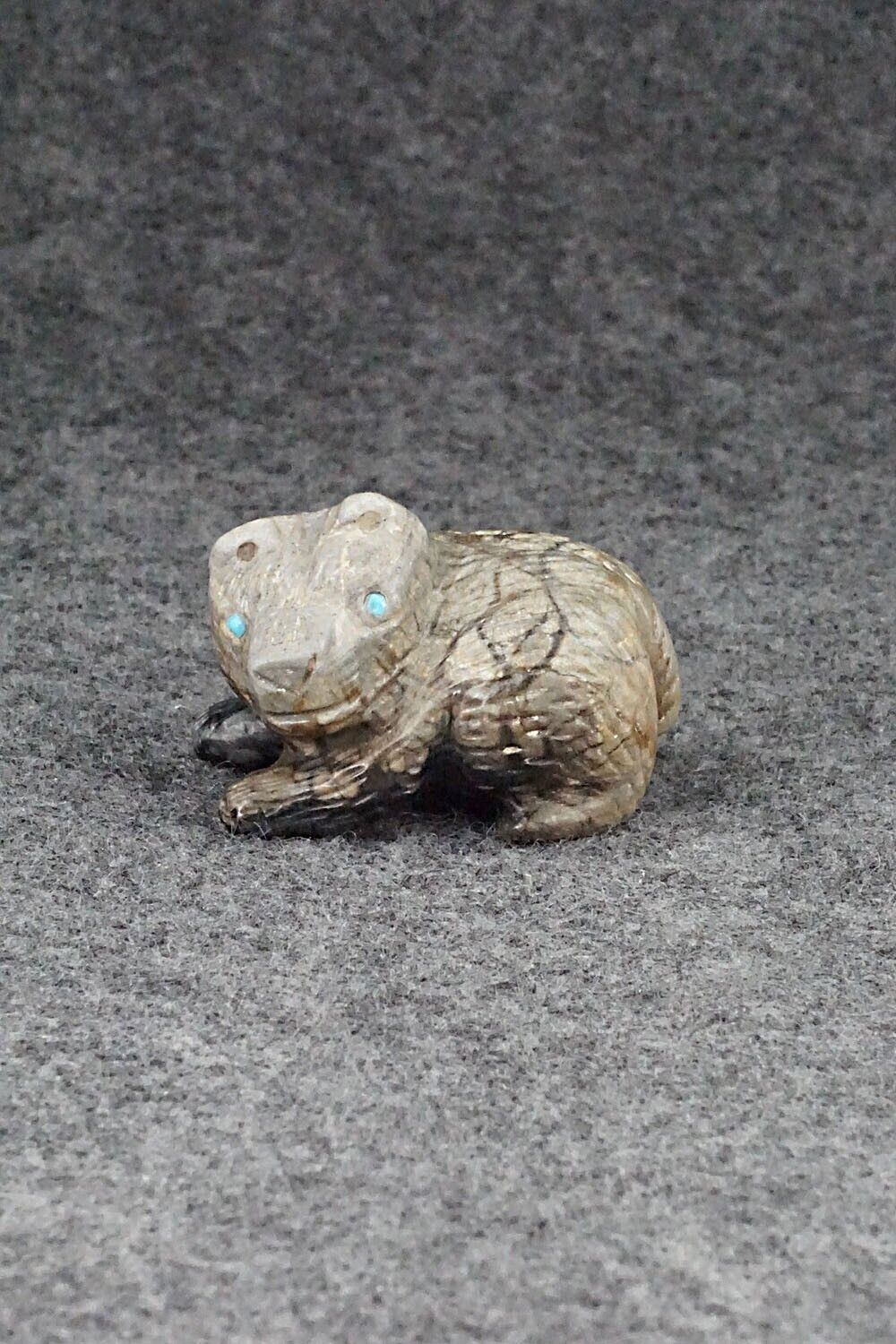 Bear Zuni Fetish Carving - Karen Zunie