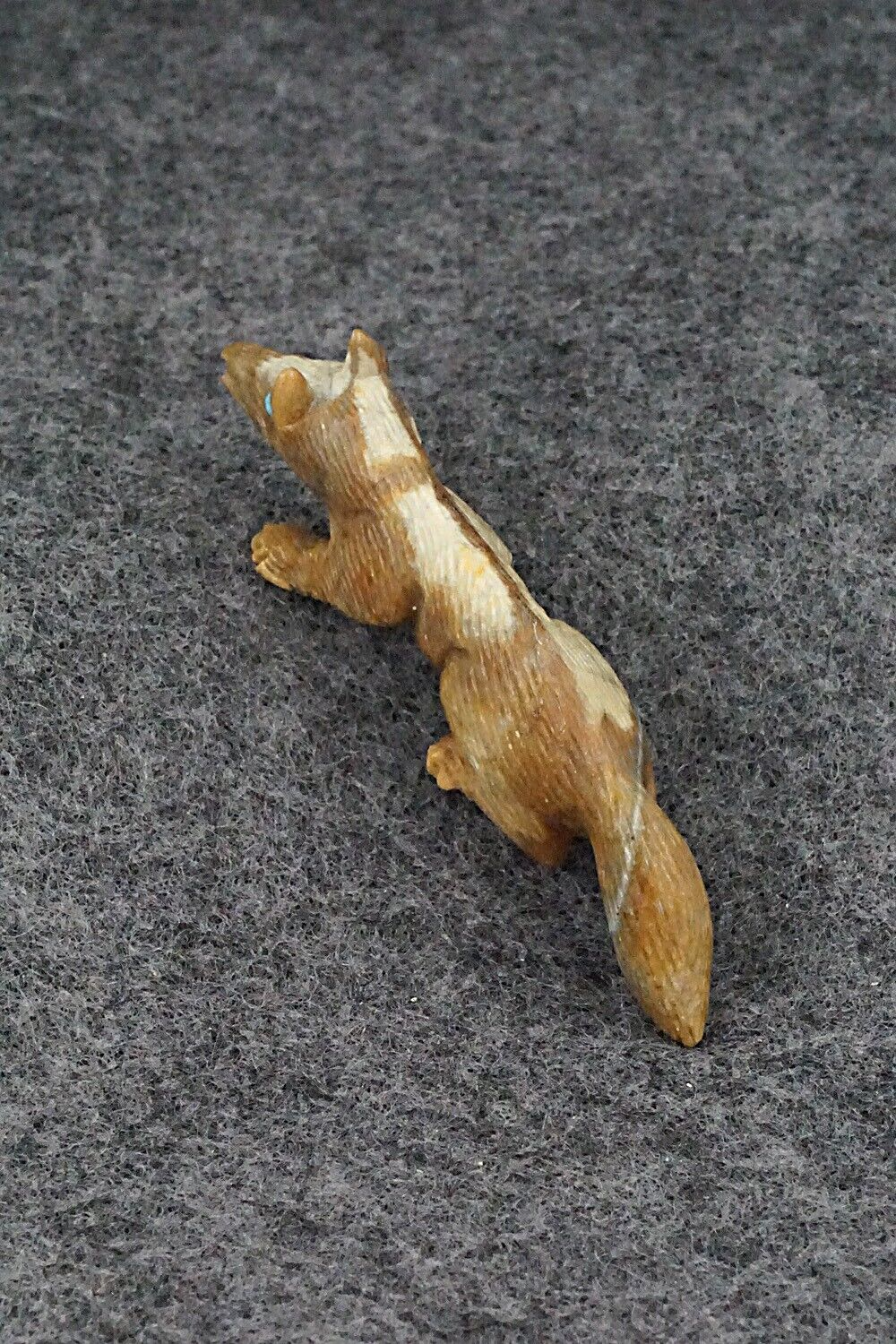 Wolf Zuni Fetish Carving - Lance Cheama