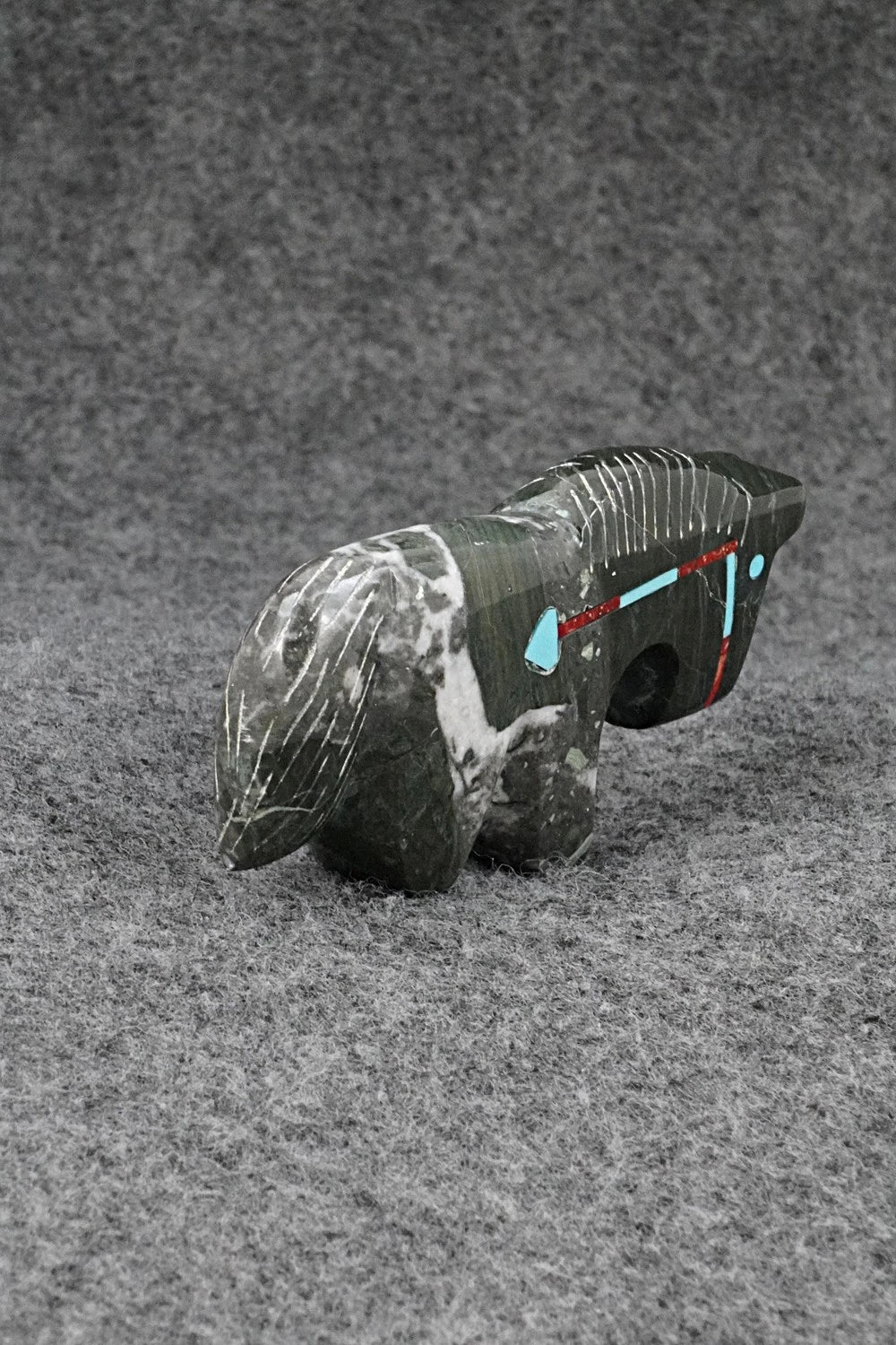 Horse Zuni Fetish Carving - Kenric Laiwakete