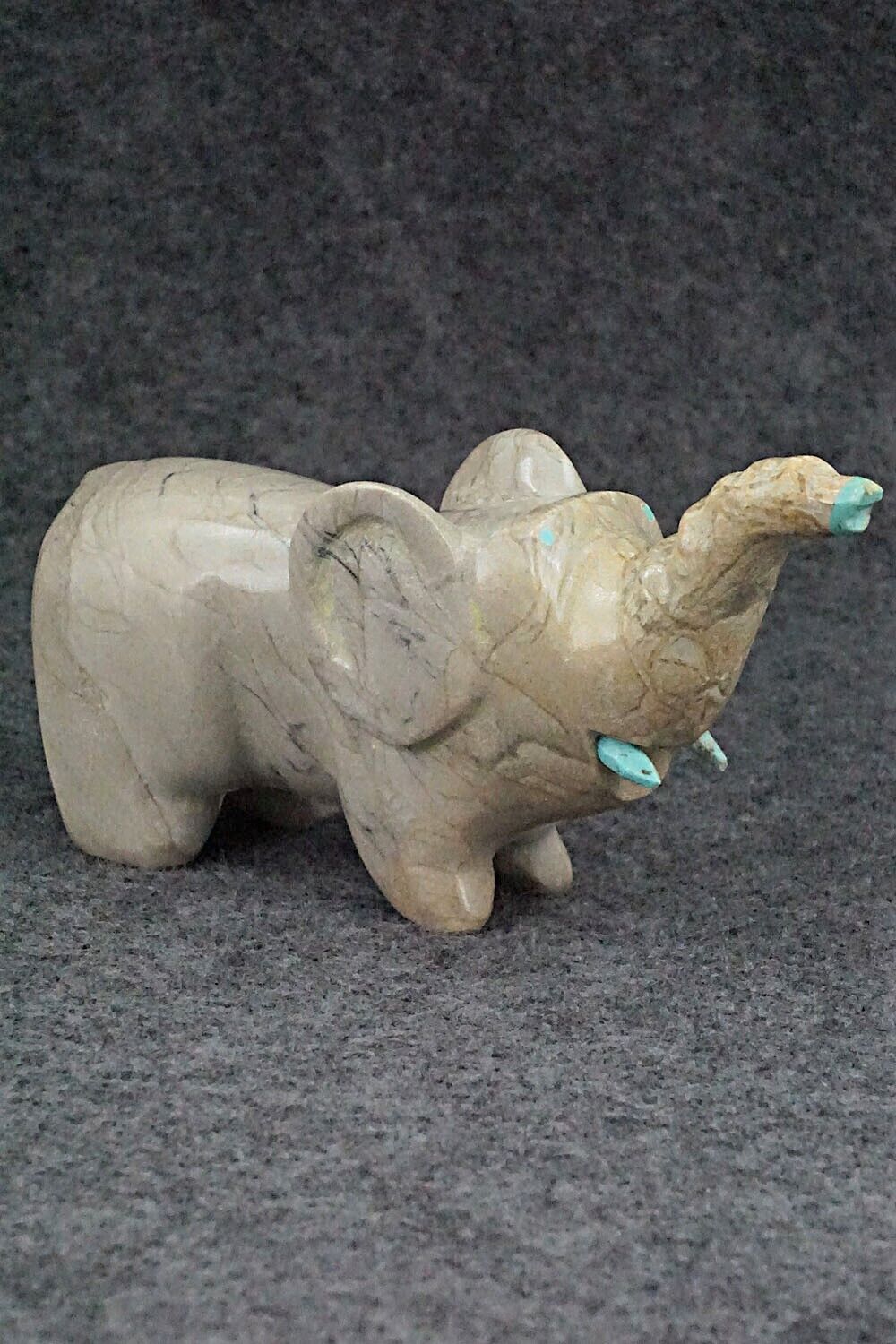 Elephant Zuni Fetish Carving - Enrike Leekya