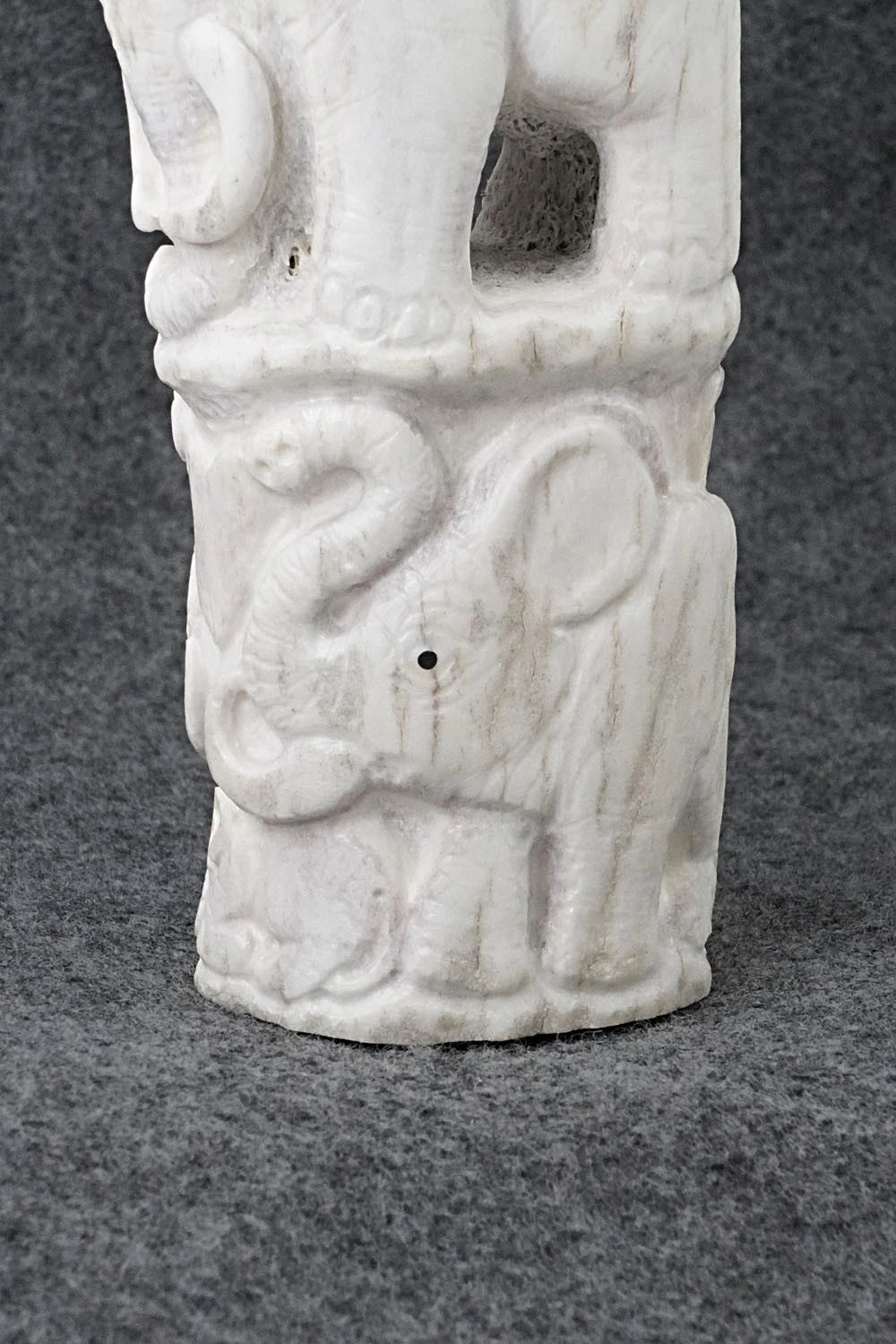 Elephant Zuni Fetish Carving - Maxx Laate