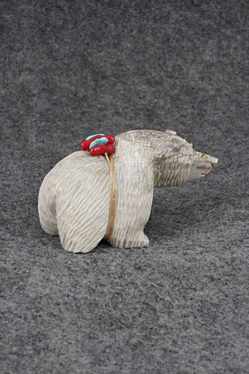 Bear Zuni Fetish Carving - Farlan & Paulette Quam