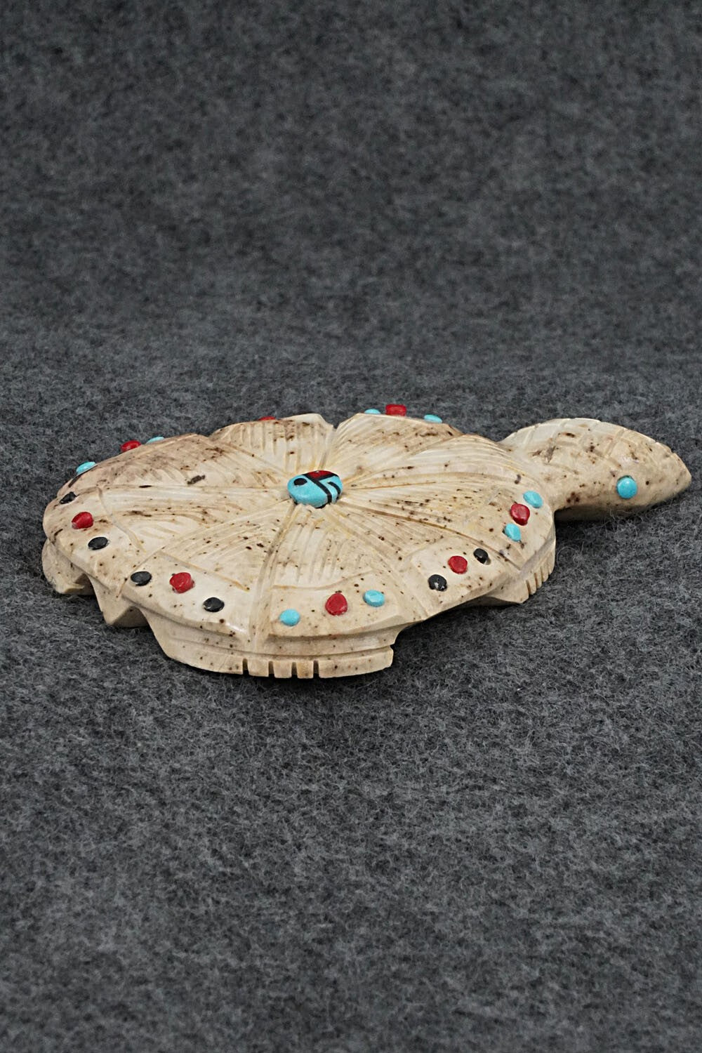 Turtle Zuni Fetish Carving - Danette Laate