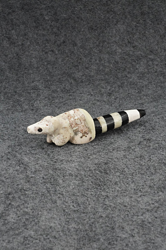 Raccoon Zuni Fetish Carving - Justin Red Elk