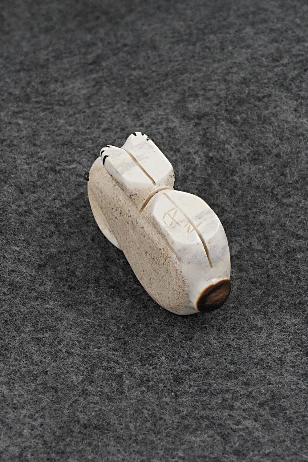 Rabbit Zuni Fetish Carving - Claudia Peina