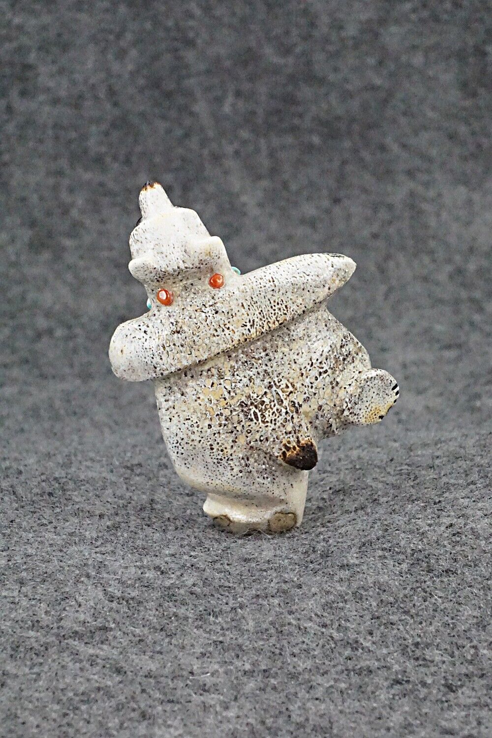 Dancing Bear Zuni Fetish Carving - Claudia Peina