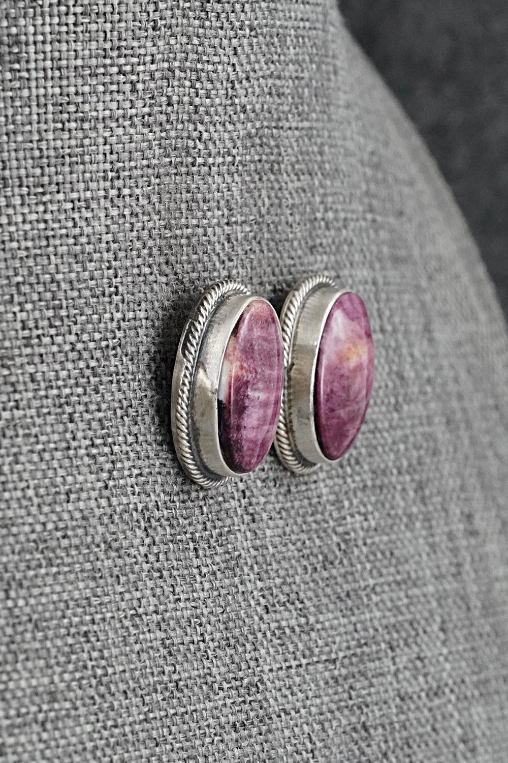 Spiny Oyster & Sterling Silver Necklace and Earrings Set - Paul Livingston