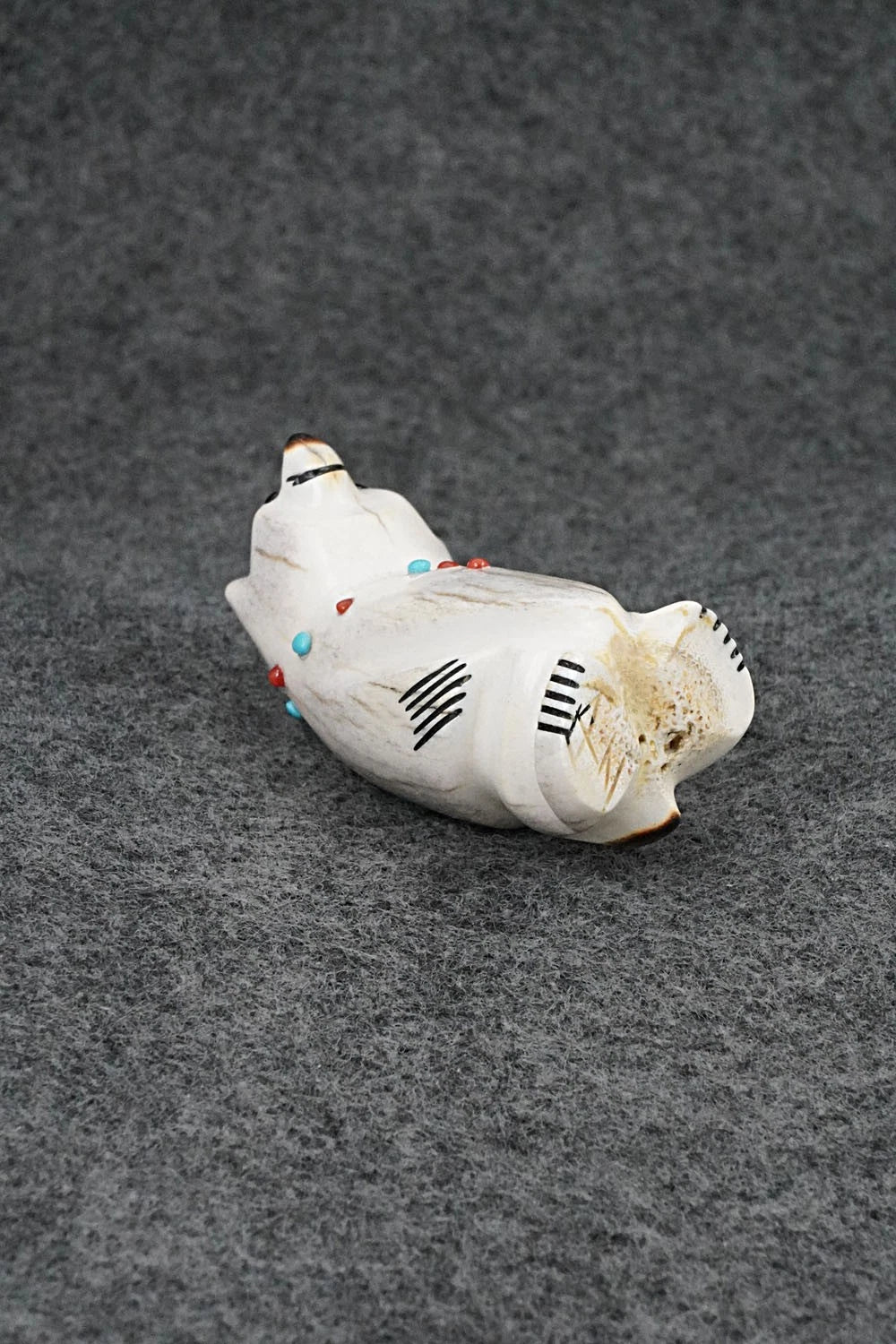 Bear Zuni Fetish Carving - Claudia Peina