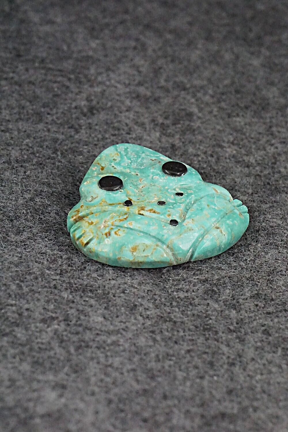 Frog Zuni Fetish Carving - Reynold Lunasee