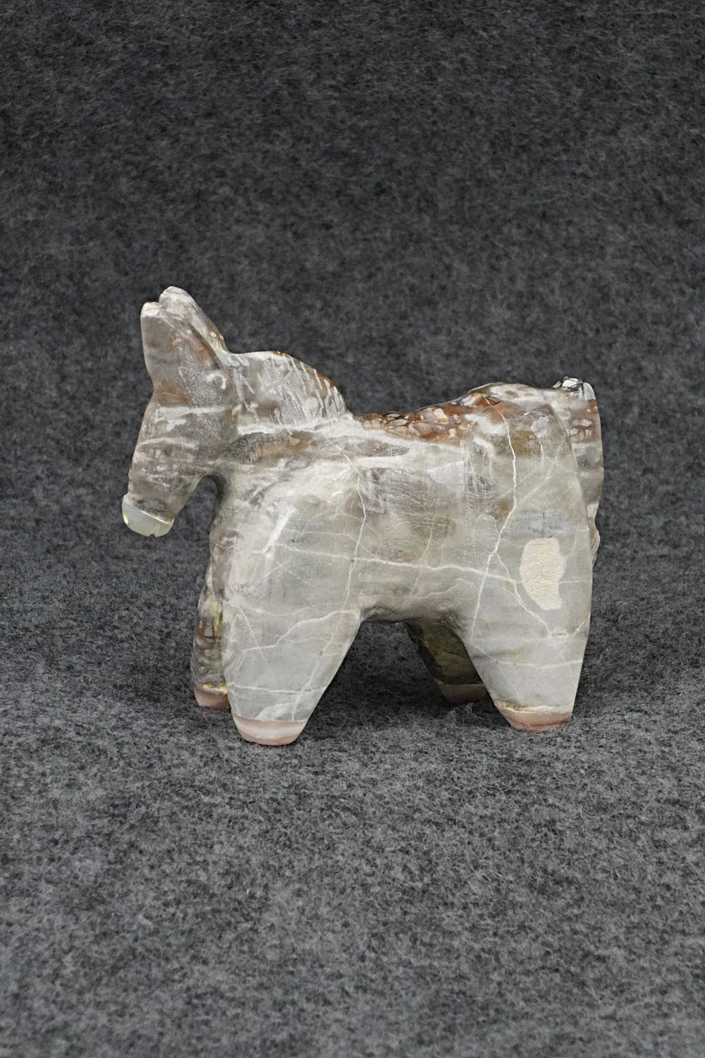 Horse Zuni Fetish Carving - Freddie Leekya