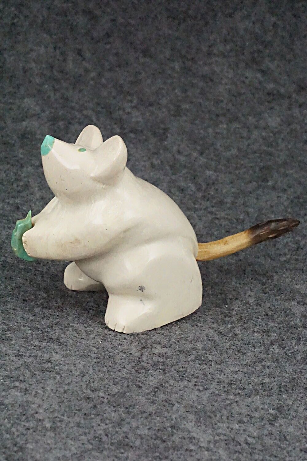 Mouse Zuni Fetish Carving - Enrike Leekya