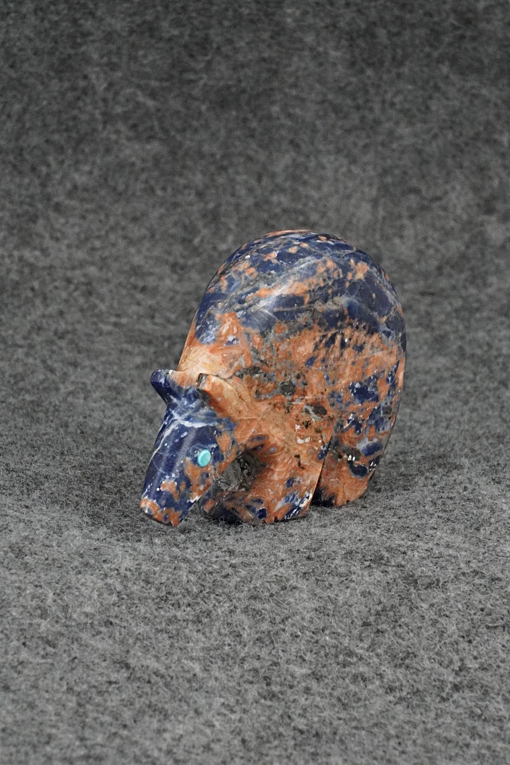 Bear Zuni Fetish Carving - Ronnie Lunasee